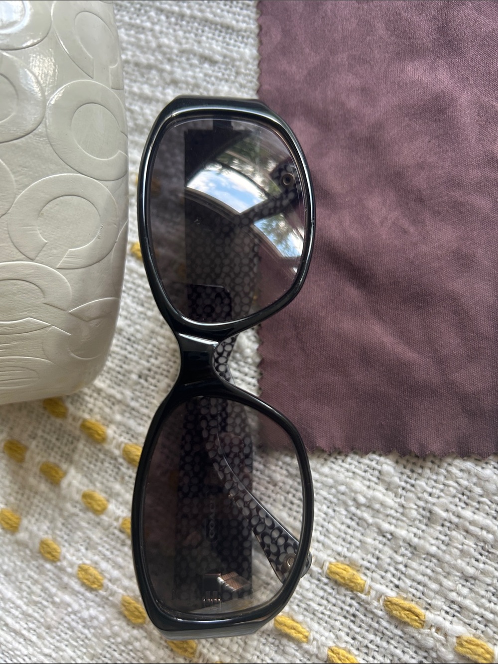 Vintage COACH Women’s Keri Black Sunglasses with Coach Hard Case - Picture 2 of 7